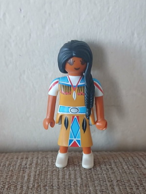 5 Playmobil figures set