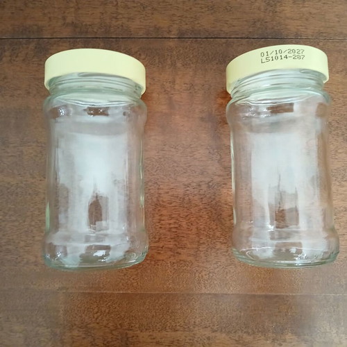 Glass jars with lids pack of 4 like new
