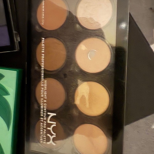 Eyeshadow and contouring palettes used, set of five, Nyx, Revolution, Seventeen, USHAS