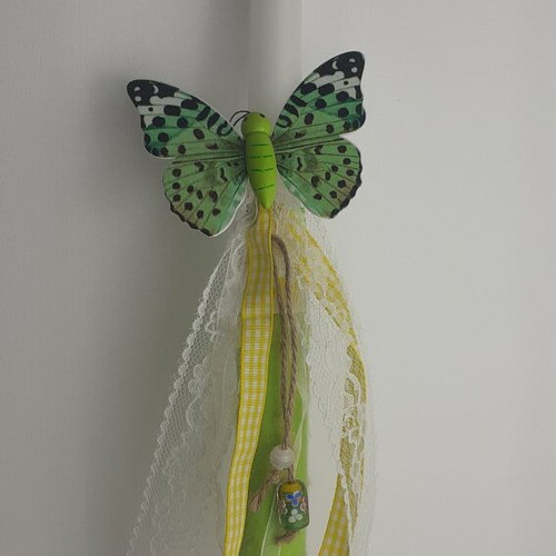 Handmade candle new with felt, lace and wooden decoration