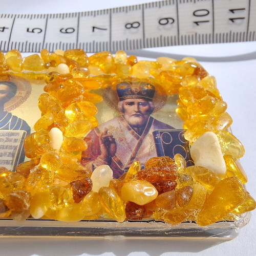 Triptych car icon with natural amber new