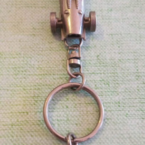 Ferrari 156 F1 (1961) collectible metal keychain Shell V-Power like new