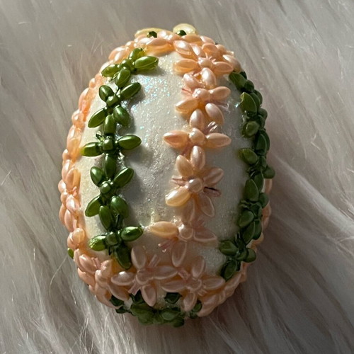 Easter egg used handmade with crochet and beads