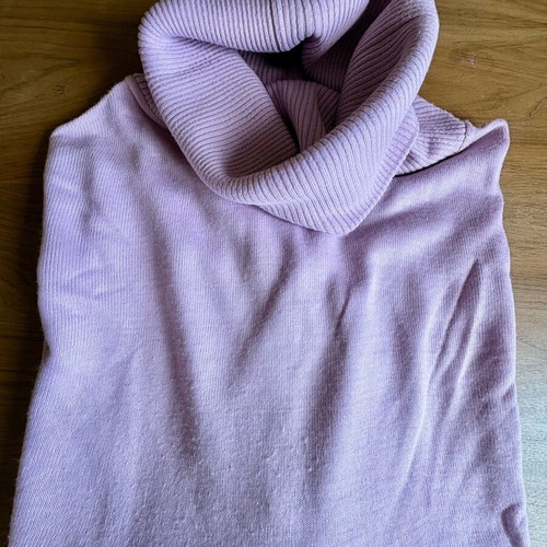 Karavan thin sweater used, purple, large turtleneck one size