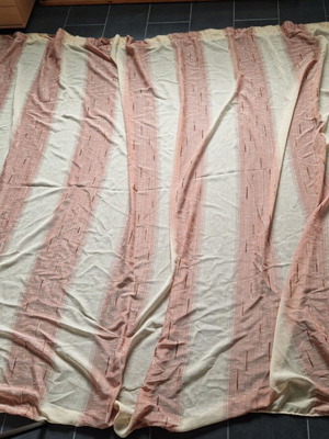 Curtain used with tape heading, height 2.35m and length 3.00m