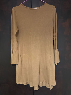 n L/XL, EWoman πλεκτό φόρεμα με βολάν