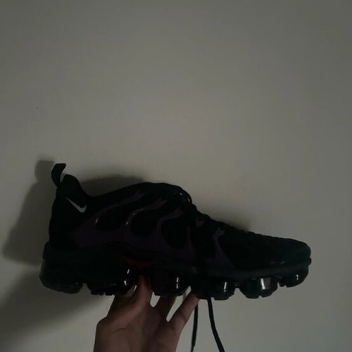 Nike Vapor Max sneakers size 45 like new, black and purple