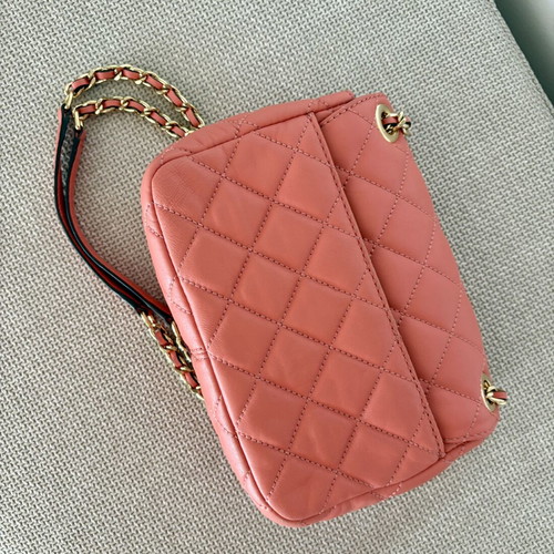 Michael Kors crossbody bag like new, orange leather, spacious