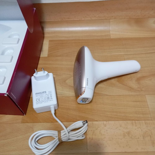 Philips laser hair removal device