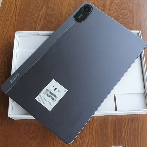 Xiaomi Redmi Pad 2 4G Tablet like new, 4GB RAM, 128GB storage