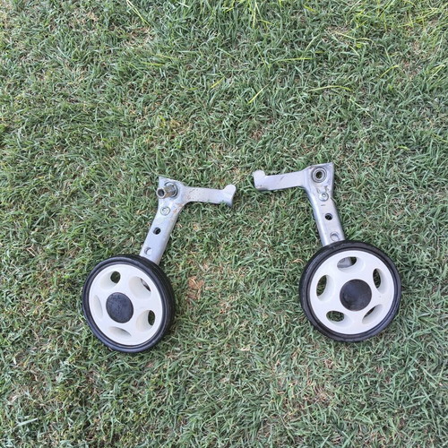 Bicycle training wheels 16" - 24" adjustable height