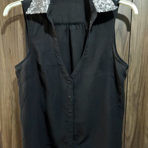 Tally Weijl black sleeveless shirt with sequins like new