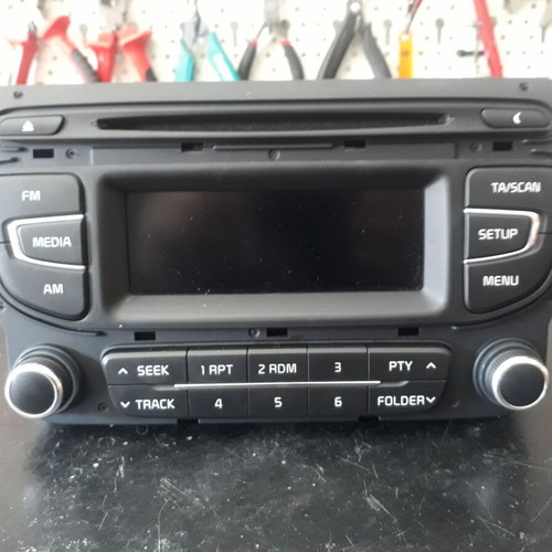 Kia CEED 2 (JD) factory radio CD MP3 2013 like new