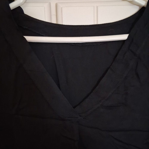 Shirt black comfortable V-neck asymmetrical hem like new