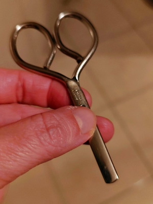Metal Scissors like new, small size, ideal for sewing