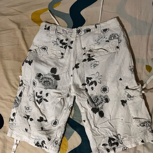 Berto Lucci Bermuda shorts like new, size S, white multicolor