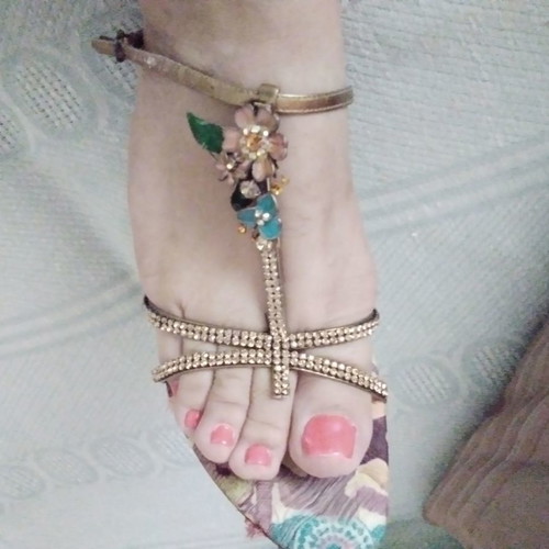 Sandals used, gold bronze shades, heel 9 cm, size 39