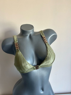Swimsuit top new, size 32, green