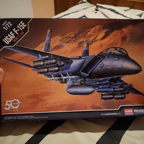 USAF F-15E 1/72 scale model kit, Academy