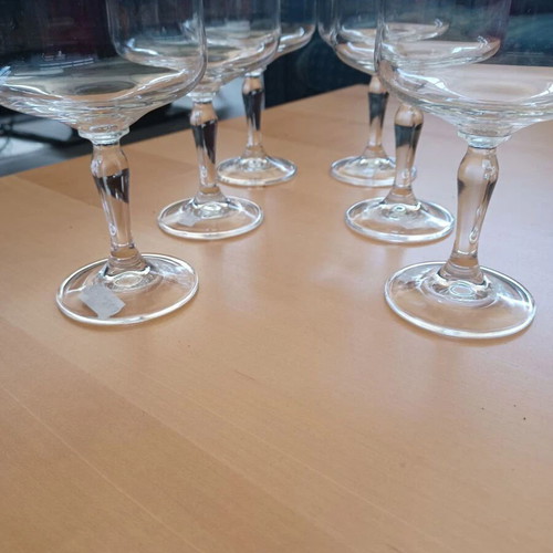 Stemmed Glasses set of 6 like new, crystal