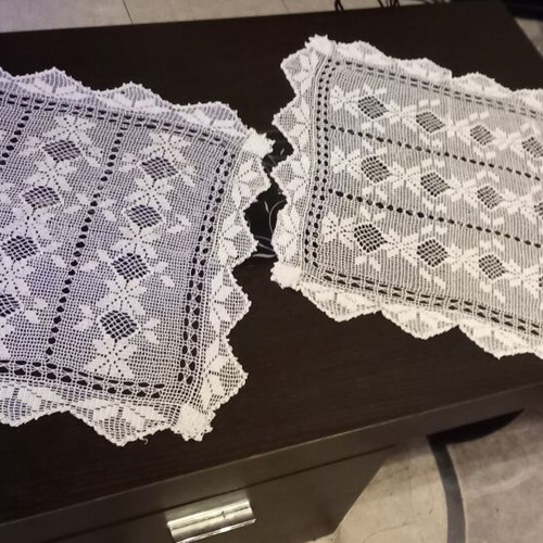 Handmade crochet table linens set of 2 like new