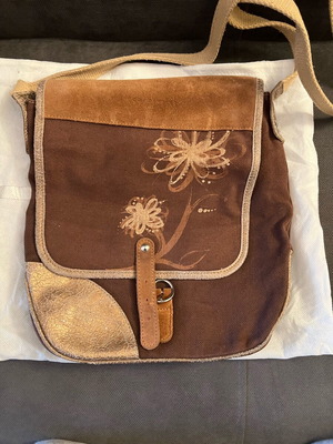 Coccinelle crossbody bag used brown leather fabric