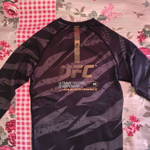 Venum UFC Compression Shirt new, size M, black
