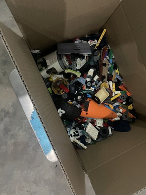 Lego pieces used, 1.5 kg bulk