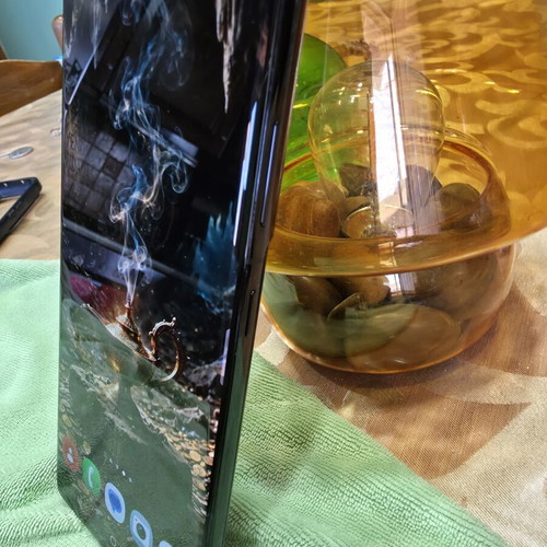 Samsung Galaxy S21 Ultra with S Pen like new, many cases included