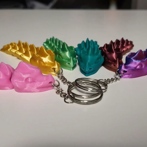 Dragon keychain new with realistic design and metal ring