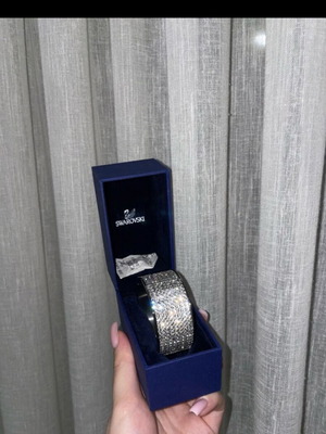 Swarovski bracelet bangle like new, silver