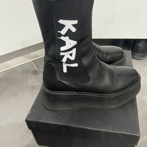 Karl Lagerfeld leather boot original calf-high like new, size 36, black