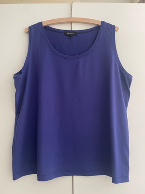 Tank top women XXL like new, purple, 2 pieces