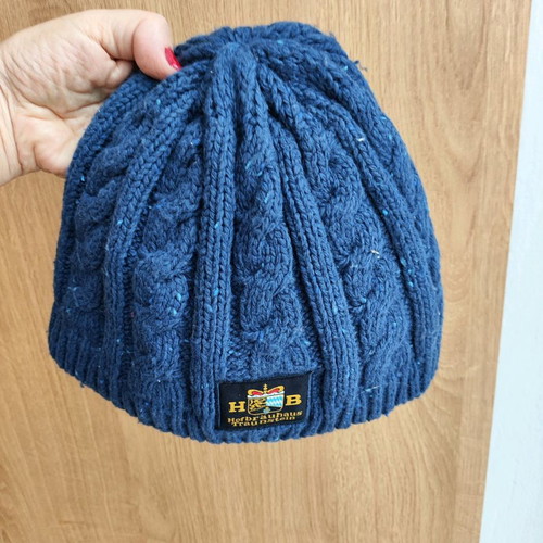 Knitted beanie used unisex size M