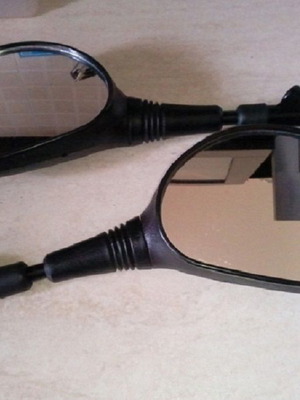 Crypton right mirror like new