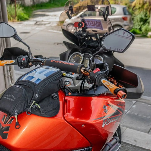 Suzuki DL 650 V-Strom motorcycle 2010