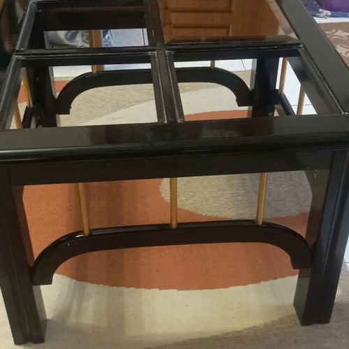 Solid wood coffee tables with glass like new, set of 2