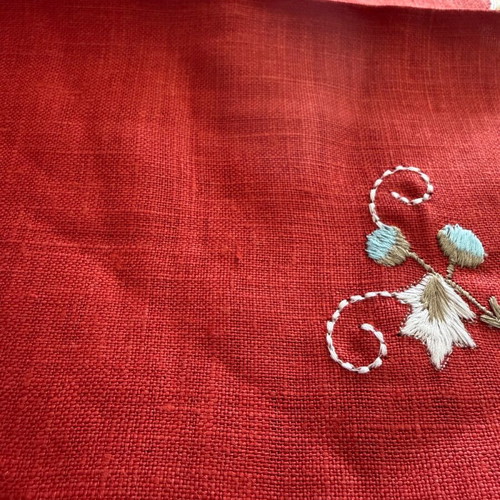 Linen round tablecloth diameter 1.50 like new