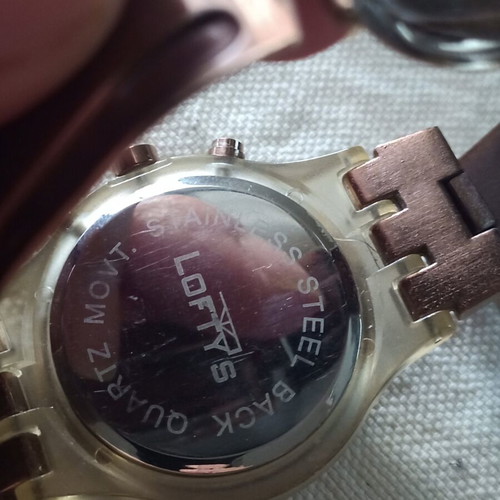 Lofty's Unisex Watch with Day Indicator and Metal Bracelet like new, brown