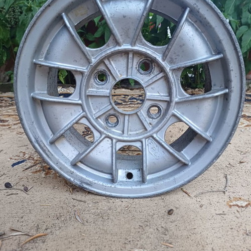 Nissan Dutsun LB1200 aluminum rims 13 inch, set of 5