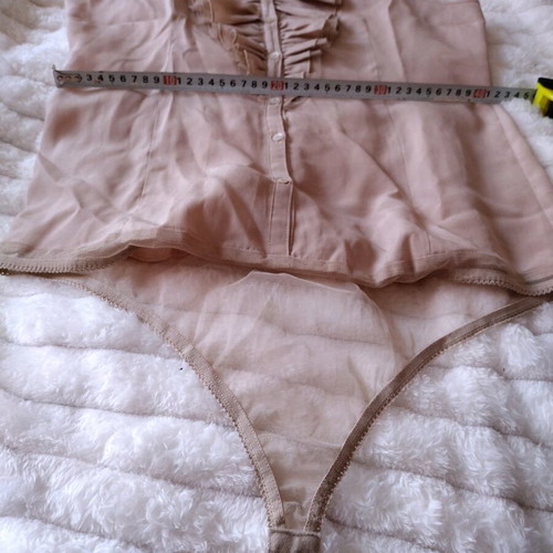 Body flowing beige size M like new