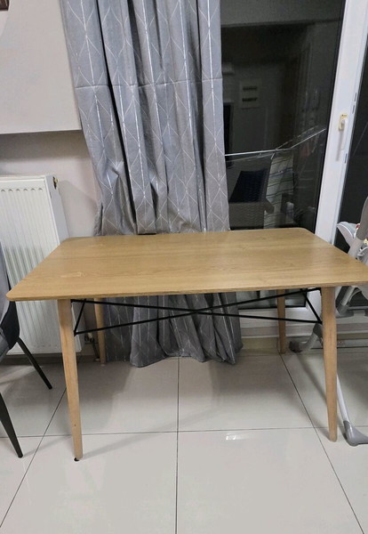 Τραπέζι κουζινας