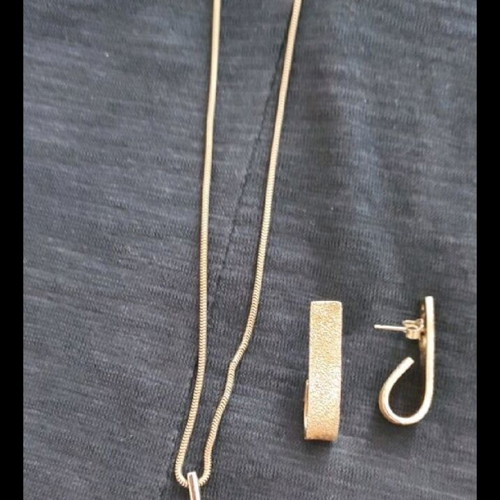 Silver necklace set with cross and earrings like new