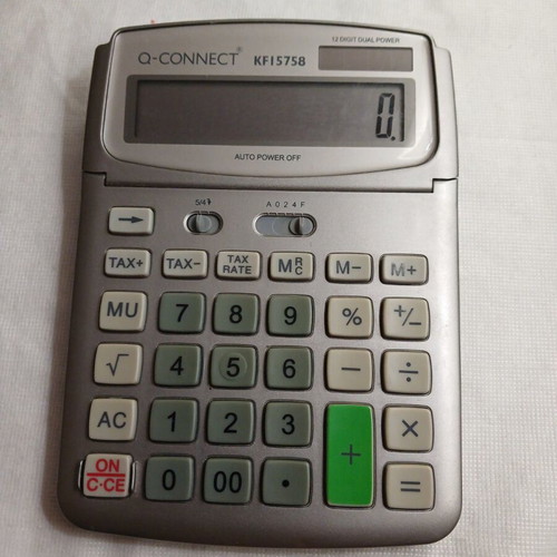 Q-Connect Solar Calculator like new with extra battery