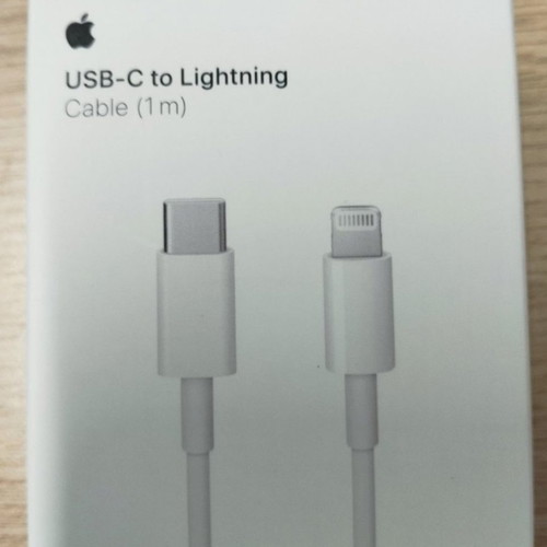 Apple USB-C to Lightning cable new, 1 m