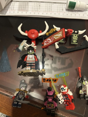 Lego Ninjago figures, all but two