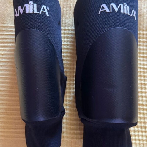Volley Amila Knee Pad Black Small like new