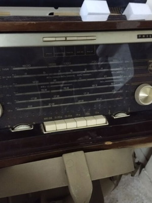 Phillips Bi Ampli Radio 1959-60 B5X94A/64 like new