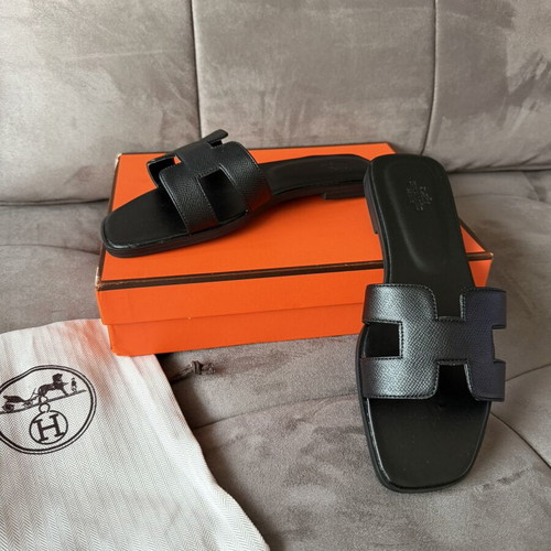 Γυναικεία παντόφλες Hermes μέγεθος 39 καινούργιες