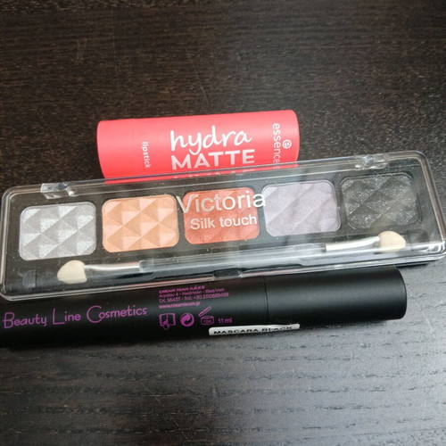 Cosmetics set 3 products together, new, essence, Beauty Line, Victoria Silk